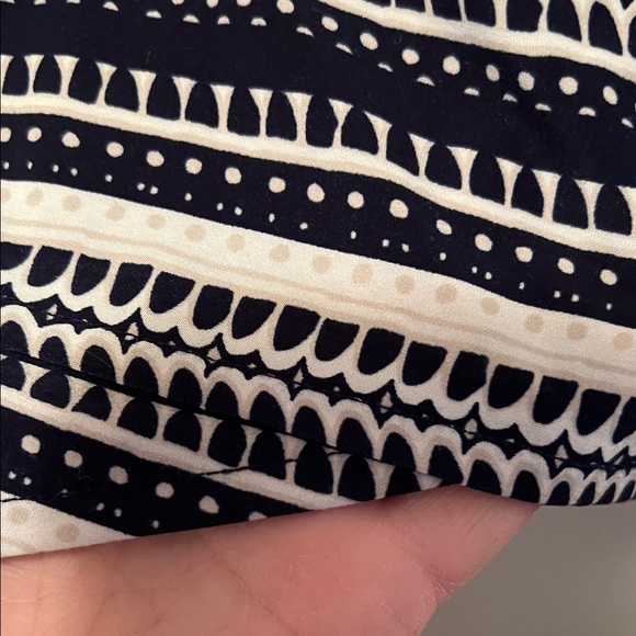 Style & Co. Dark Navy and Cream Floral Tunic - Picture 5 of 10